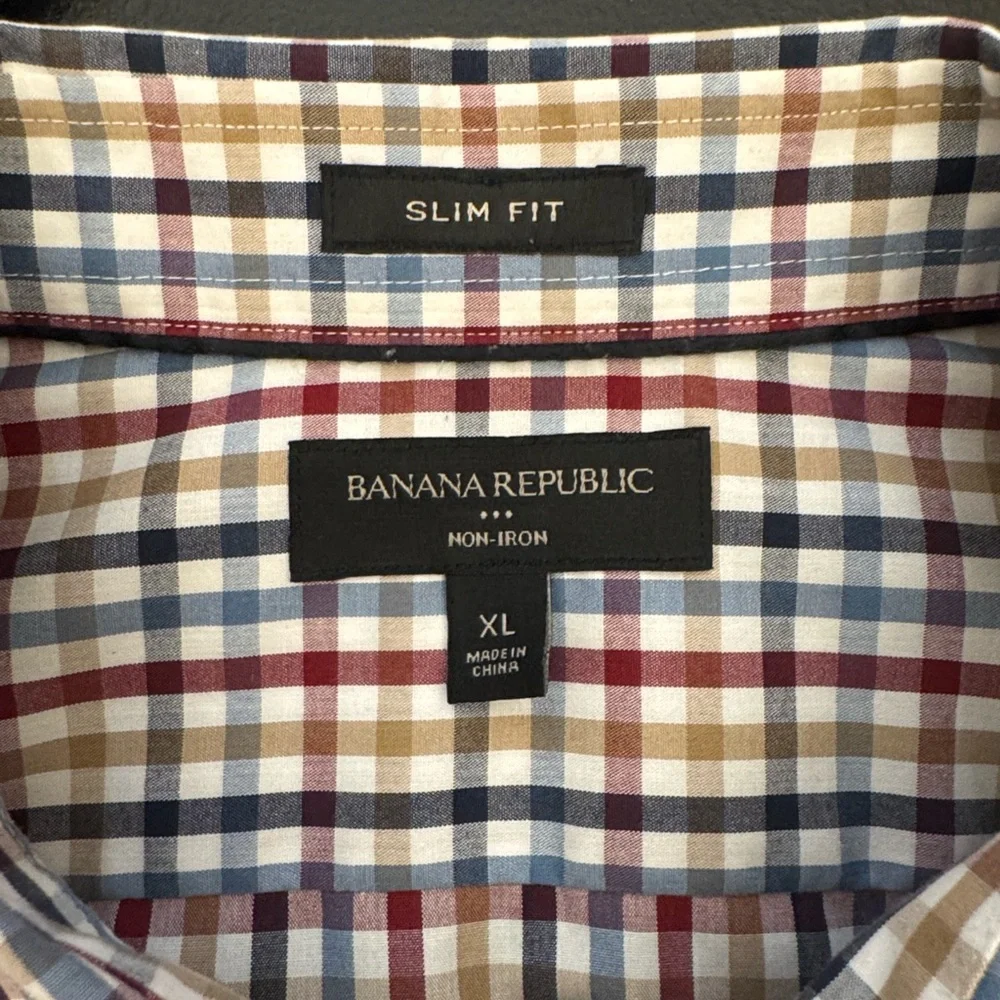 Banana Republic Checkered Button Down Shirt‎
